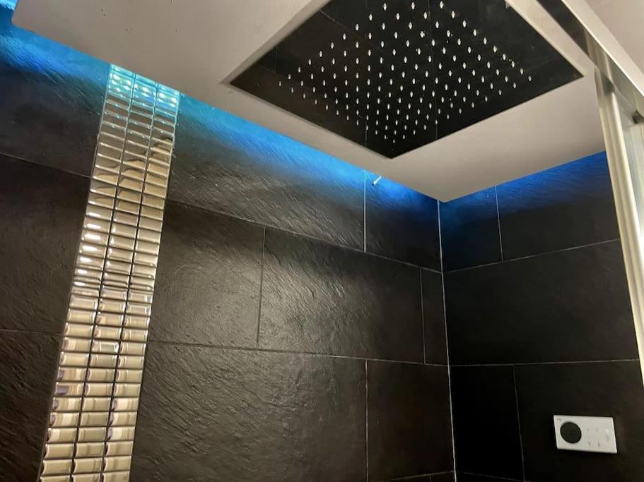 Nuevo!! Apartamento Lujo&Confort. Parking Sevilla Exteriér fotografie